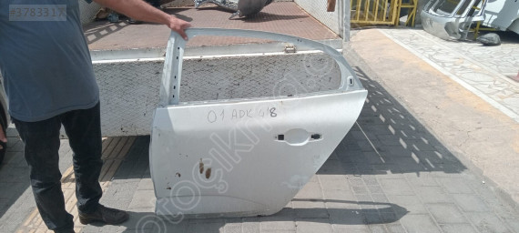 RENAULT MEGANE 4 ÇIKMA SOL ARKA KAPI ORJİNAL