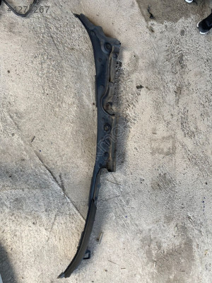 BMW F10 ÖN CAM IZGARASI OTO FEDAİ