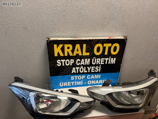 KRAL OTO - Hyundai i20 2015-2018 Merceksiz Far Sağ Sol
