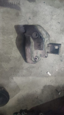 Megane2 Clio2 1.6-16v çıkma motor kulağı