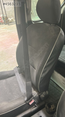 Peugeot partner sağ emniyet kemeri