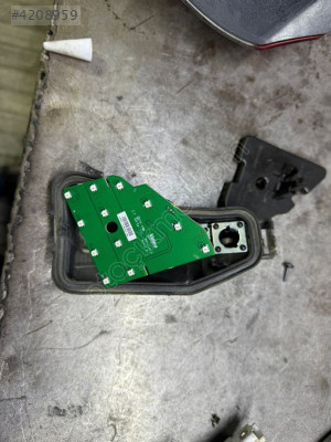 NİSSAN QASHQAİ J10 2011 2015 SAĞ STOP LEDİ ÇIKMA ORJİNAL