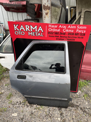 FORD SİERRA SAĞ ARKA KAPI