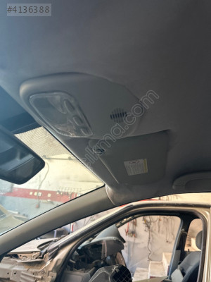 Peugeot 407 tavan lambası