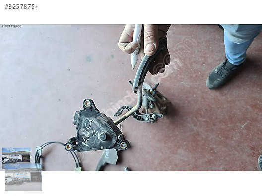 OTO CEMDEN ÇIKMA RENAULT KANGOO 3 GAZ PEDALI