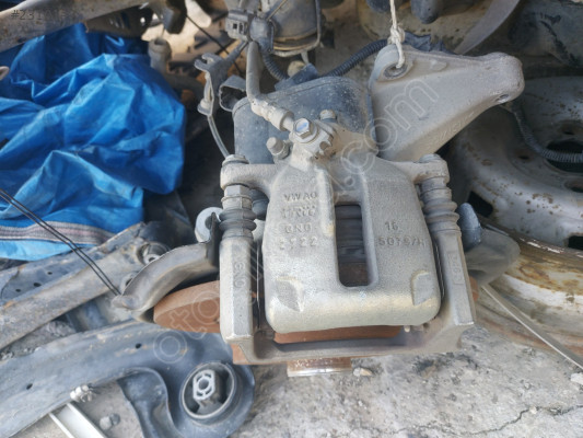 PASSAT B7 ÇIKMA ORJİNAL ARKA SAĞ FREN MERKEZİ