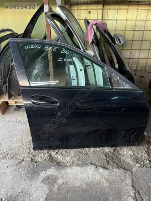 MERCEDES C200 W204 SAĞ ÖN KAPI GÜÇMANLAR