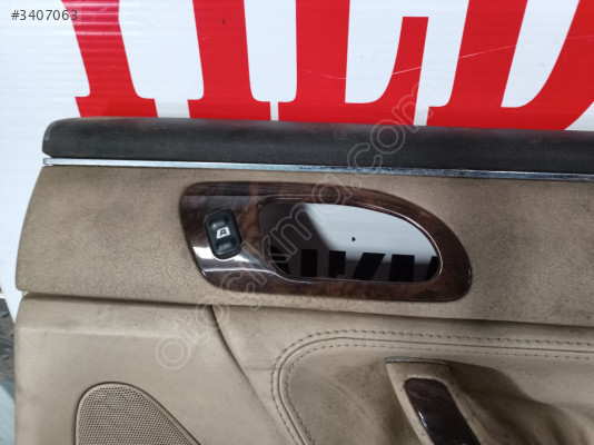 PEUGEOT 607 SAĞ ARKA CAM DÜĞMESİ