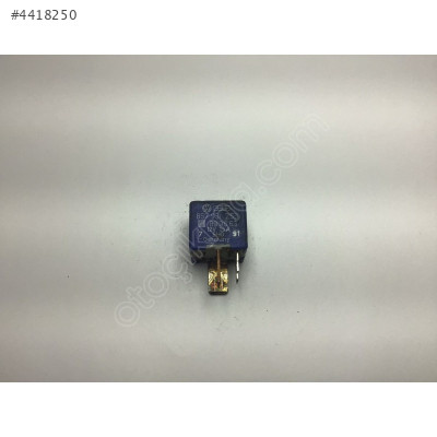 Volkswagen Audi Seat Skoda Yakıt Pompa Rölesi 857951253 899663