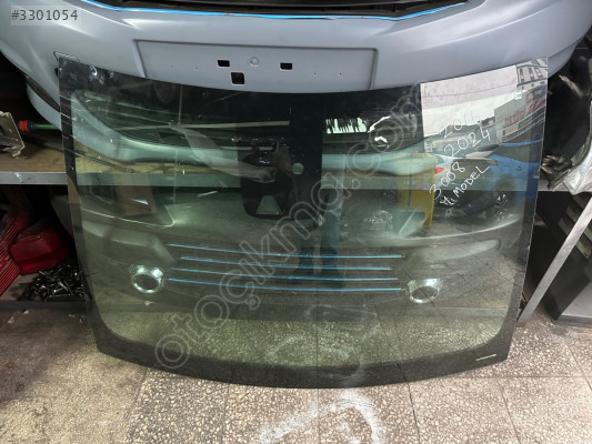 Peugeot 3008 ön cam çıkma orjinal