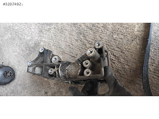 PEUGEOT 206 BAĞLANTI BRAKETİ DİNEMO 9656881780 ADET FİYATIDIR
