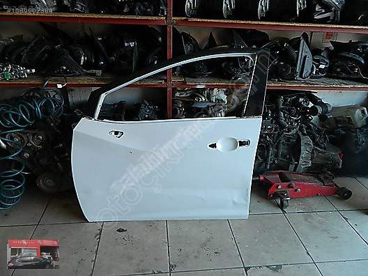 Nissan Micra K14-2022-2023 Sol Arka Kapı Orjinal Çıkma Parça