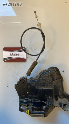 A046693 Toyota corolla 2008 sol ön kapı kilidi