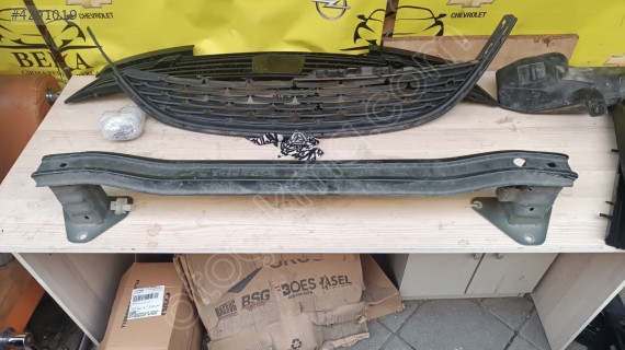 OPEL CORSA F ARKA TAMPON DEMİRİ ÇIKMA ORJİNAL YEDEK PARÇA