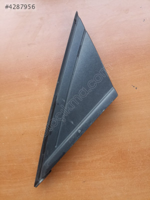 Ford Focus 3 Sol Dikiz Aynası Üçgeni