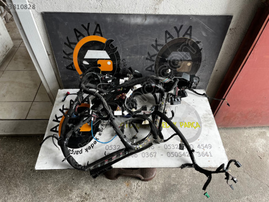 240183928S Megane 4 Göğüs Tesisatı Otomatik Vites Orjinal Çıkma