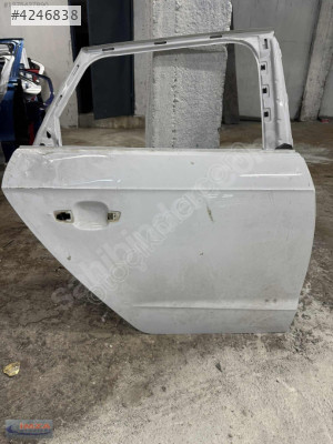 AUDİ A3 HB SAĞ ARKA KAPI ORİJİNAL ÇIKMA