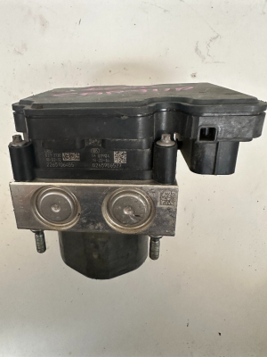 0265956527Renault Clio4 Captur ABS Pompası 476601842R 2265106455
