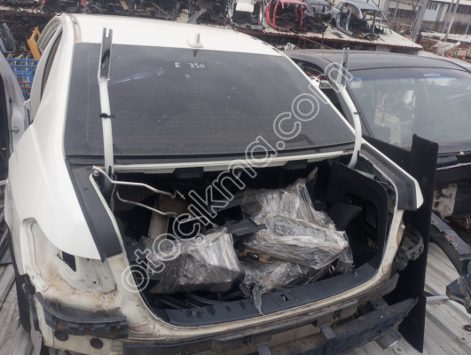 MERCEDES W212 TAVAN ARKA HATASIZ ORJINAL CIKMA