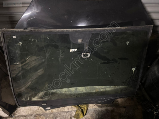 Peugeot 407 orijinal ön cam 15.000 tl