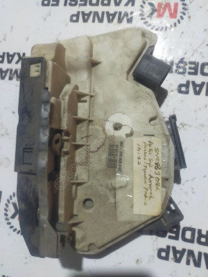 PASSAT CC KAPI KİLİDİ ARKA SAĞ 5N0839016C 5N0839016F