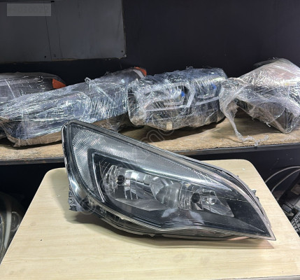 Opel Astra Sağ Far Çıkma Orjinal