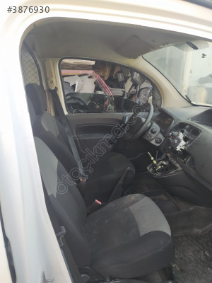 Renault Kangoo 4 hurda belgeli parça parça satılık