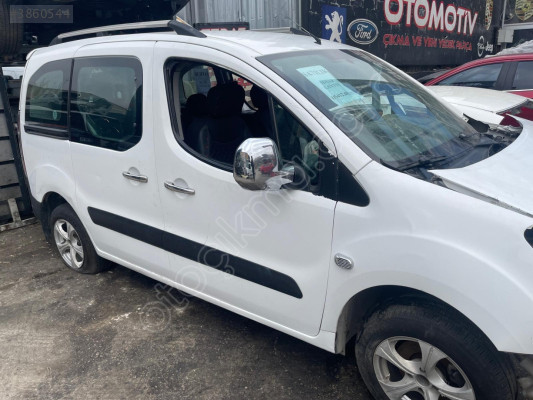 PEUGEOT PARTENER TEPEE SAĞ ÖN KAPI HATASIZ