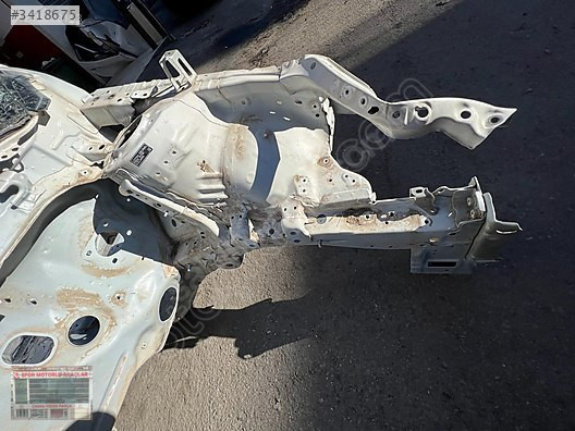 TOYOTA COROLLA SOL ÖN ŞASE SÖKME ORJİNAL YEDEK PARÇA