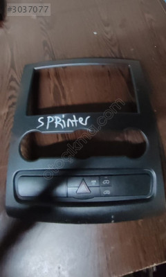 MERCEDES SPRİNTER 2013 ÇIKMA ORİJİNAL TEYP ÇERÇEVESİ
