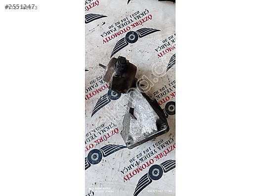 AUDİ A4 ORJİNAL MOTOR KULAĞI