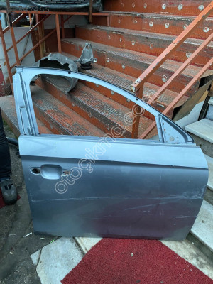 OPEL CORSA F SAĞ ÖN KAPI - ÖZIŞIK ÇIKMA PARÇA
