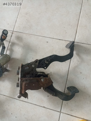 PEUGEOT 206 FREN DEBRİYAJ PEDAL