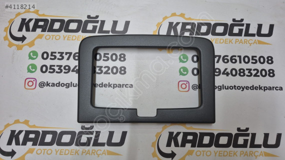VOLVO XC90 ARKA BARDAKLIK ÇERÇEVESİ SIFIR ORJİNAL YEDEK PARÇA