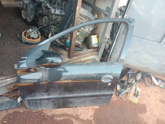 Peugeot 206 sağ ön kapı dolu temiz