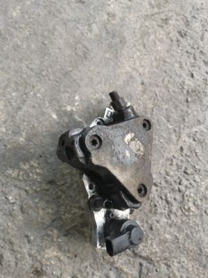 MERCEDES SPRİNTER W639 VİTO  MAZOT POMPASI A6460700401