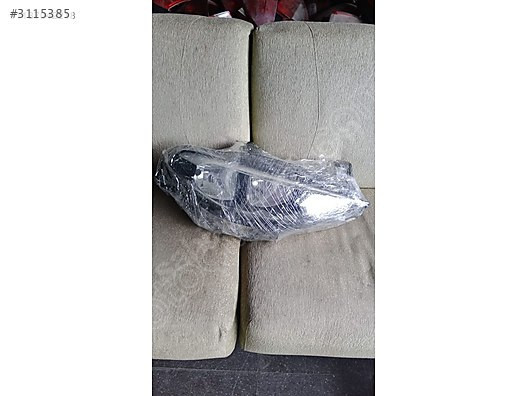 Fiat Egea sağ far içi kromlu