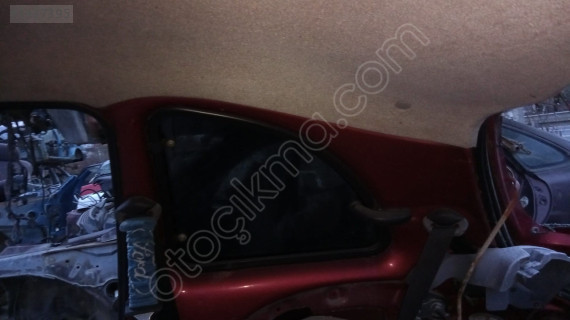 Ford Ka sağ arka çamurluk camı yedek parça