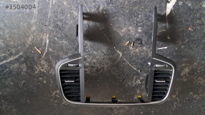 RENAULT TALİSMAN ORTA KALORİFER IZGARASI ÇERÇEVESİ 68260-3660R