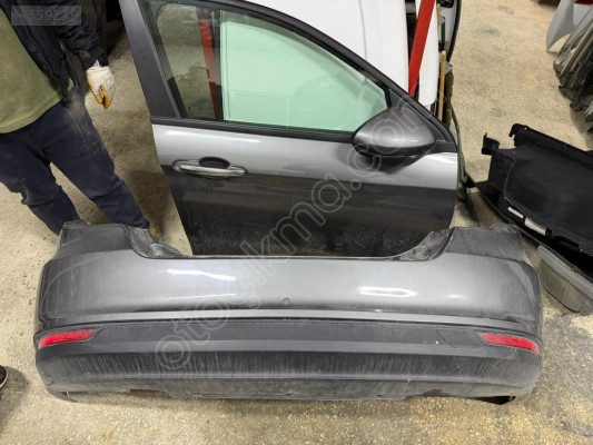 2019-23 MODEL FİAT EGEA ORJ ÇIKMA ARKA TAMPON