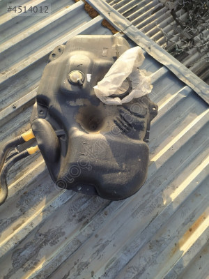 Dacia Dokker yakıt deposu