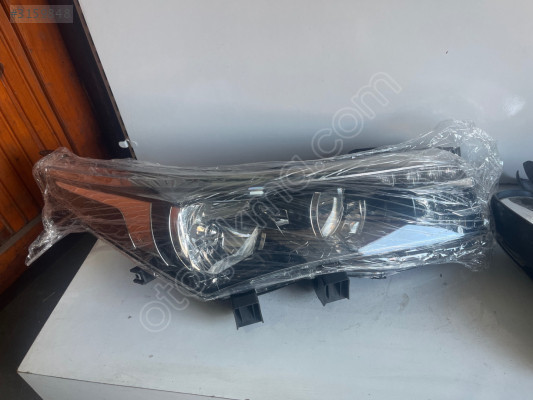 TOYOTA COROLLA SAĞ SOL FAR ÇIKMA YEDEK PARÇA
