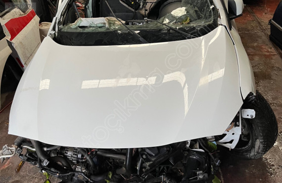 Renault Fluance ön kaput çıkma orijinal