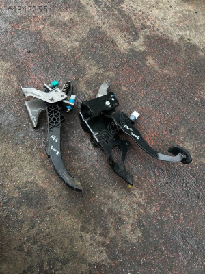 2005 megane 2 fren debriyaj pedalı