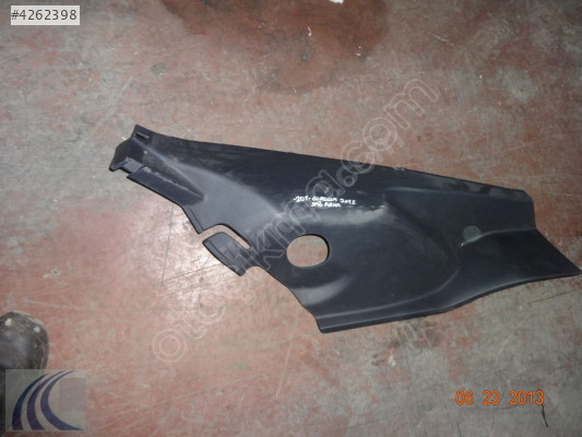 TOYOTA COROLLA 2014 ÇIKMA SAĞ ARKA ALT DİREK PLASTİĞİ