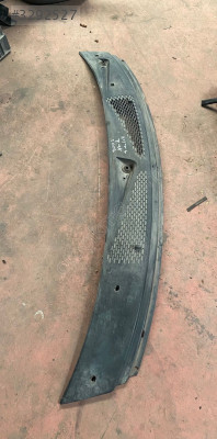 2005 FORD TRANSİT ÇIKMA ÖN CAM IZGARASI