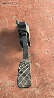 VOLKSWAGEN  POLO GAZ PEDALI