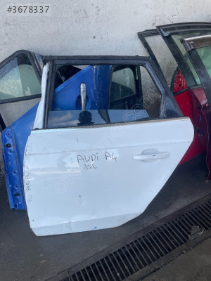 AUDİ A4 SOL ARKA KAPI ÇIKMA ORJİNAL