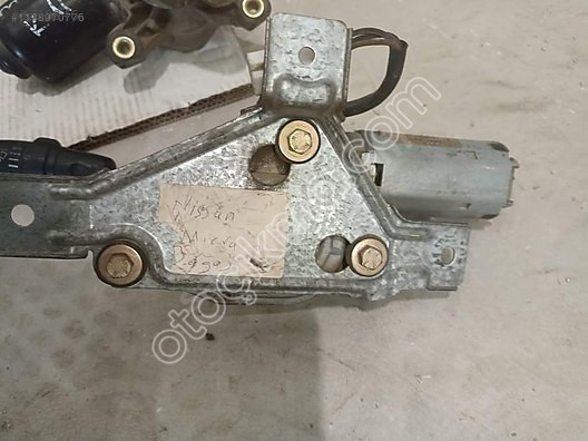 Nissan Micra K 11 bagaj silecek motoru 95/2002 arası