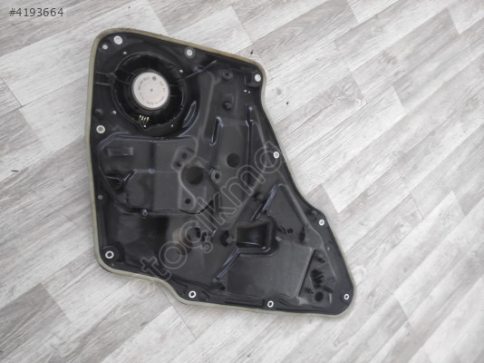 TİGUAN SAG ARKA KAPI REGULASI